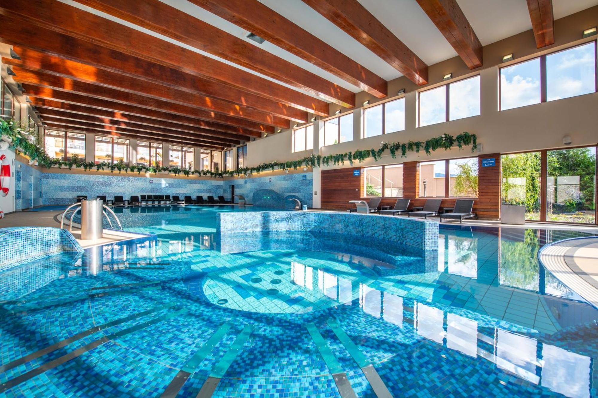 Wellness Hotel Diplomat Rajecke Teplice Luaran gambar