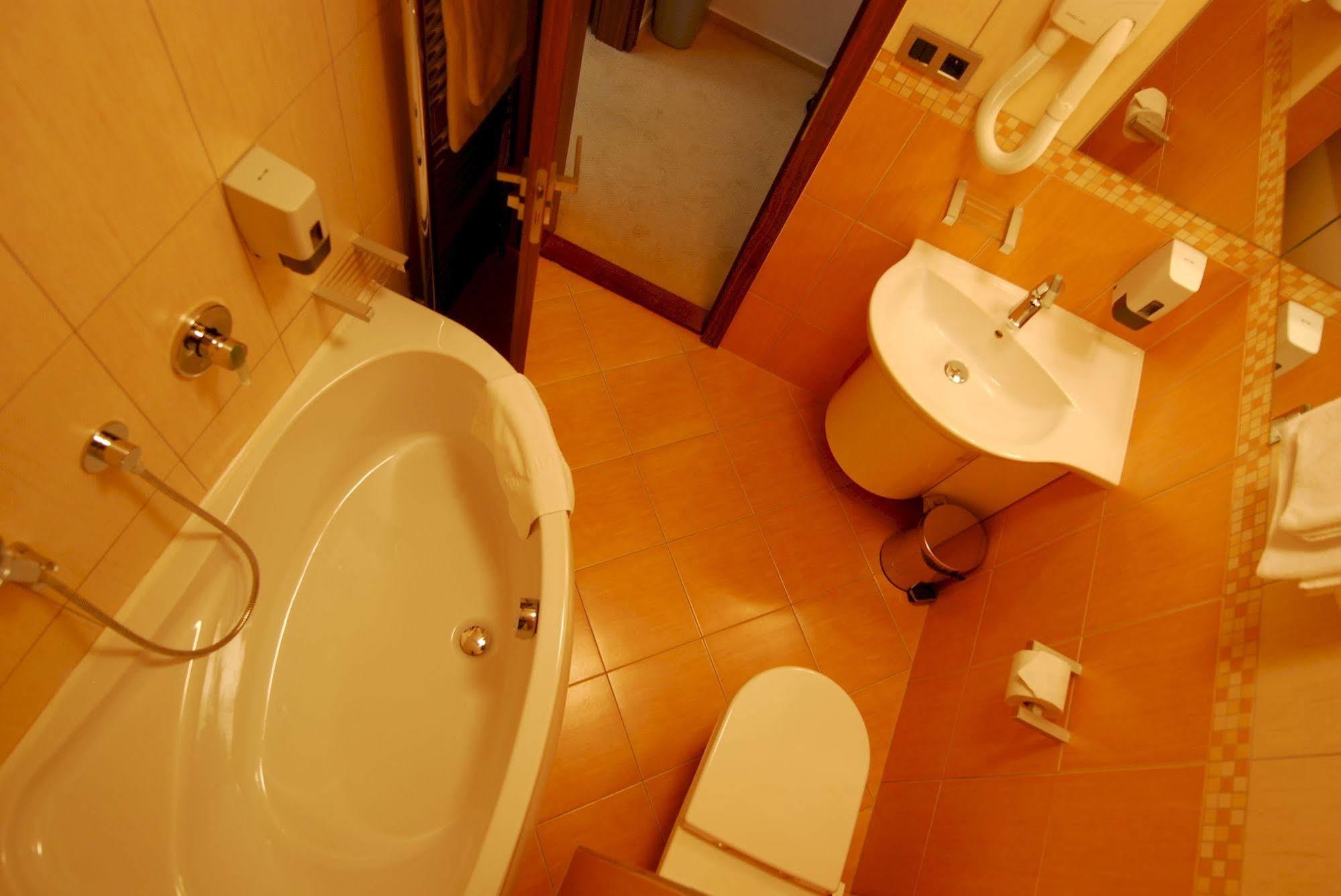 Wellness Hotel Diplomat Rajecke Teplice Luaran gambar
