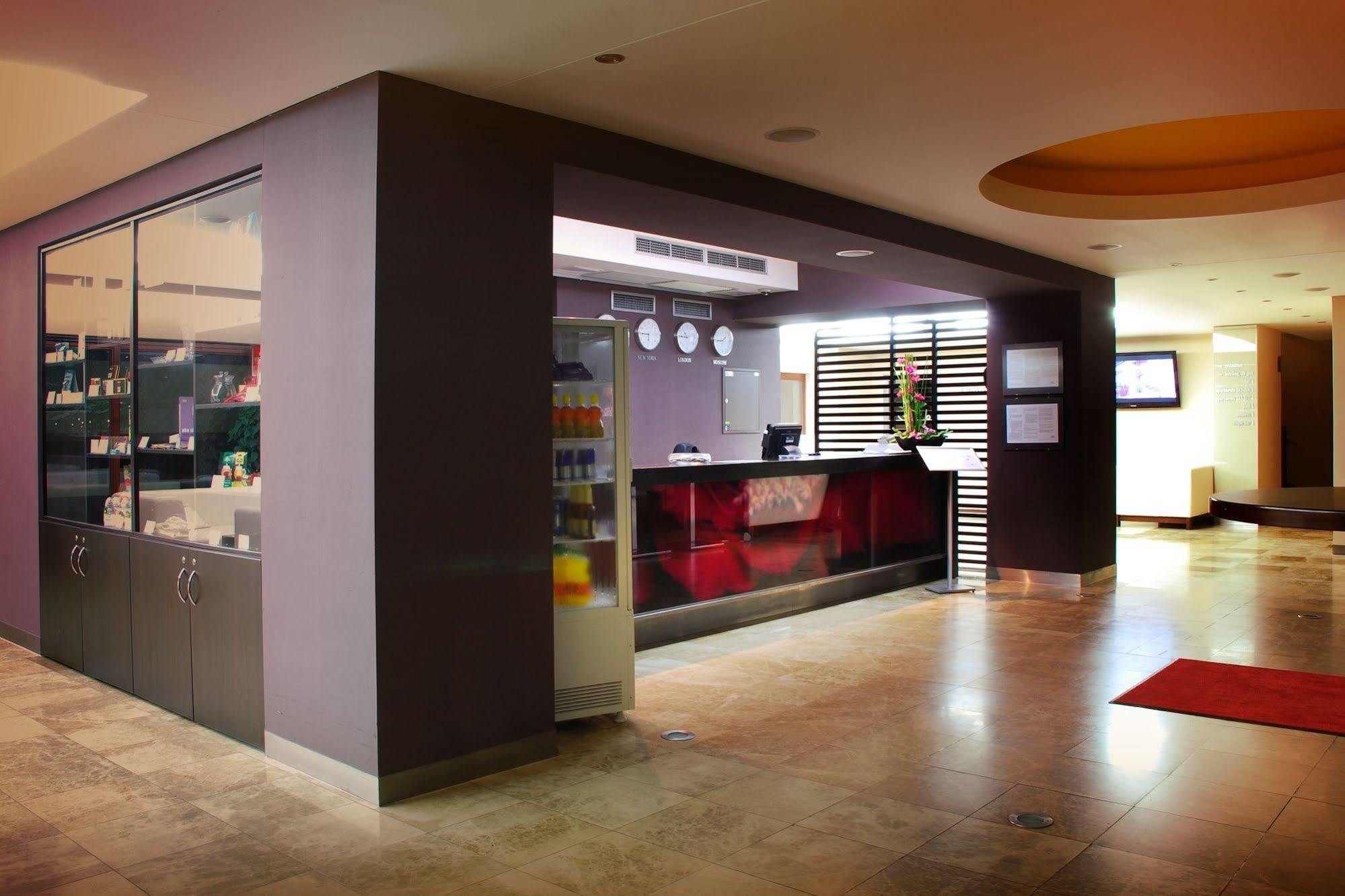 Wellness Hotel Diplomat Rajecke Teplice Luaran gambar